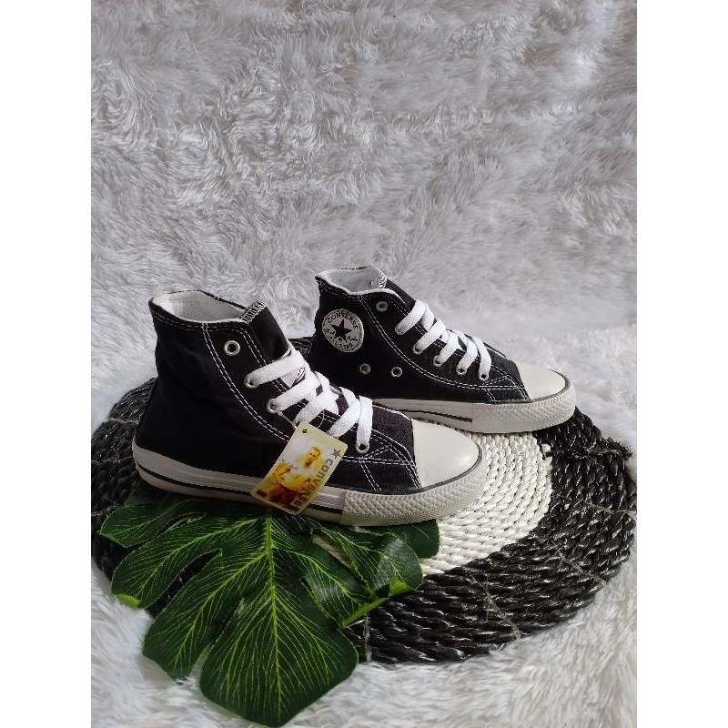 Sepatu Sekolah Converse