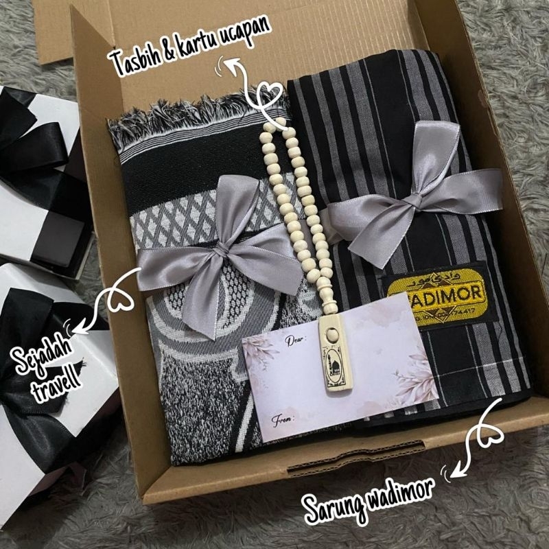 

(Bisa Cod ) Hampers cowok muslim / bingkisan lebaran / hadiah pernikahan / hadiah wisuda / Hampers cowok / kado ulang tahun / hadiah / gift box cowok / kado /Hampers