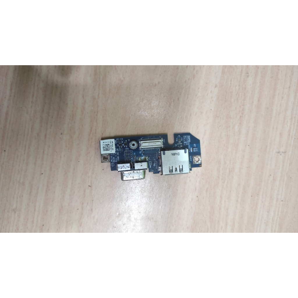 Port VGA Laptop Dell Latitude E4300