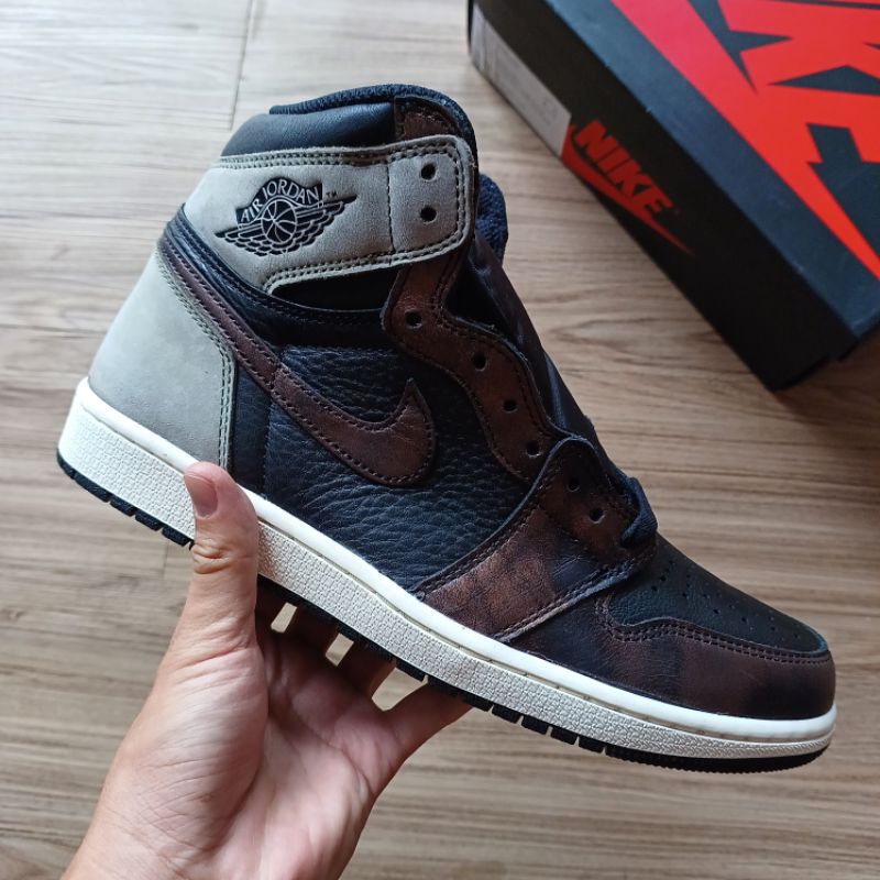 Air Jordan 1 Retro High Light Army Rust Shadow Patina