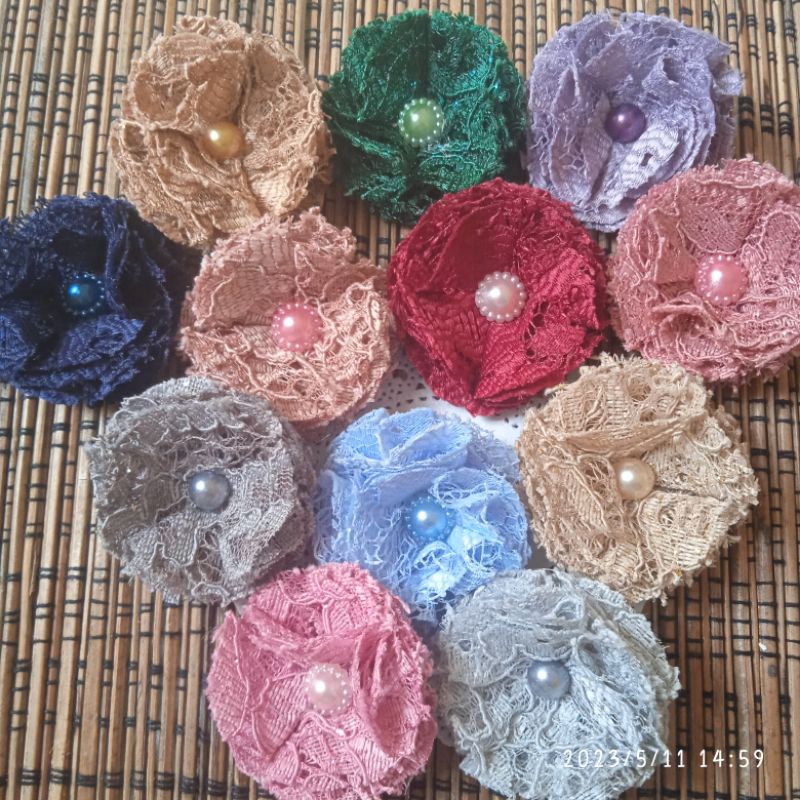 bros bunga kain perca bahan brokat