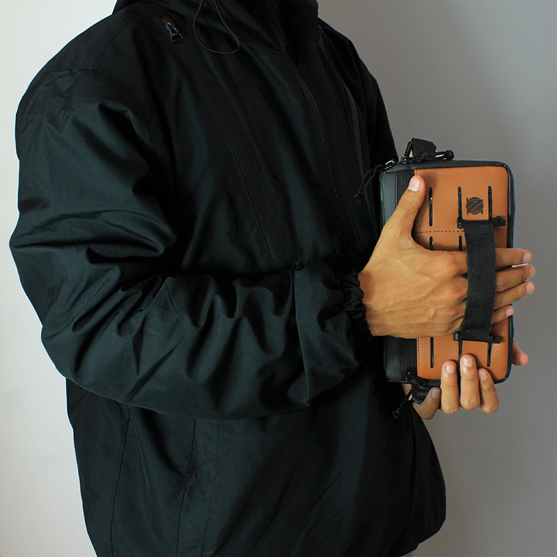 ZARO Clutch Hand Bag Orange Black Multifungsi Bahan Bimo Nilon Waterproof