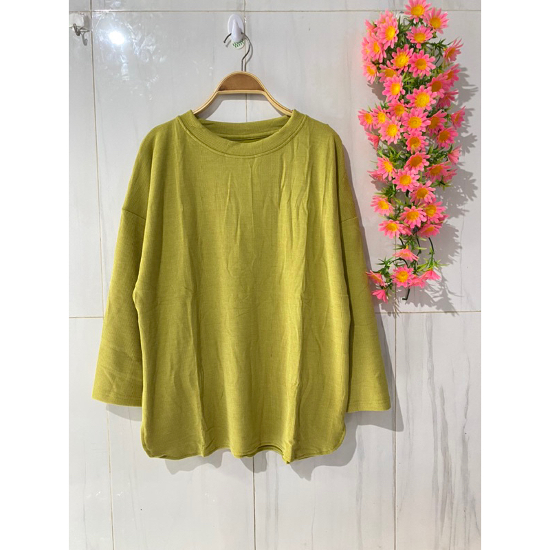 atasan kaos knitted aster blouse merk clarke