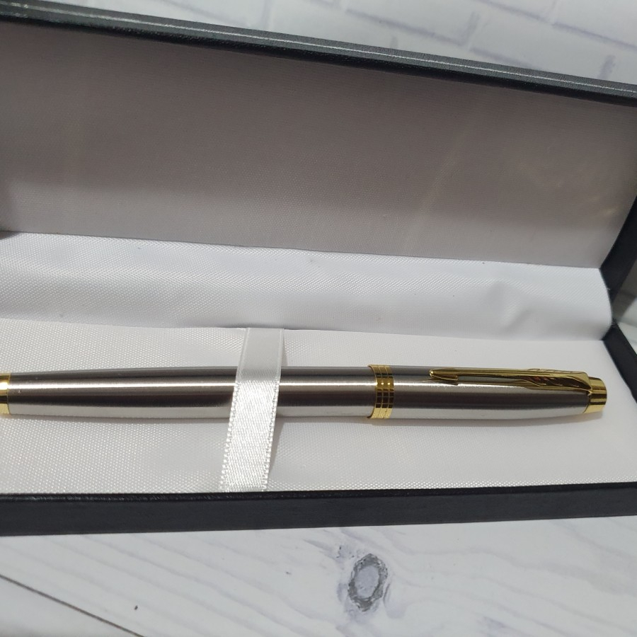 

Pulpen Promosi Parker IM TW New SS GT Rollerball Free Grafir