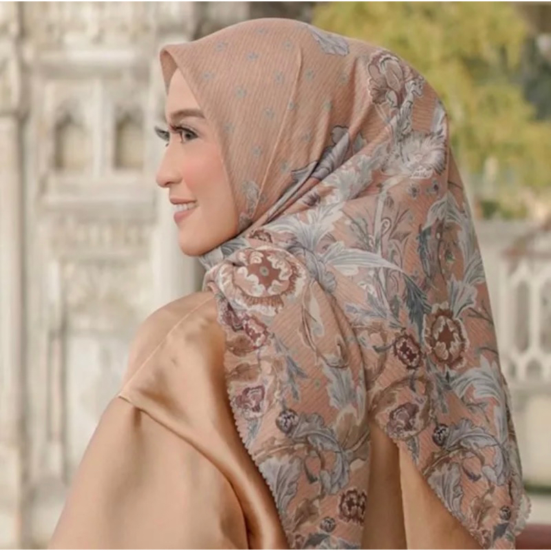 Buttonscarves Royale Series PRELOVED