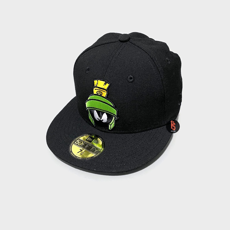 TOPI NEW ERA ORIGINAL 5950 MARVIN THE MARTIAN BLACK UV GREY