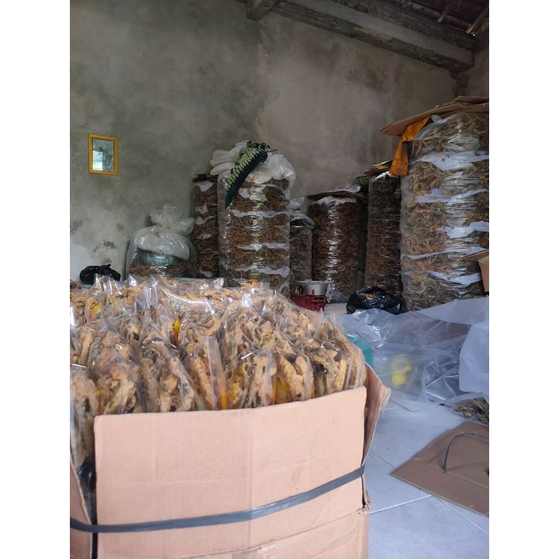 

Keripik Belut khas klaten 150 gram