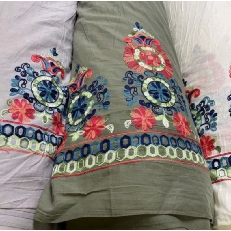 KAIN KATUN BORDIR RENDA PINGGIR