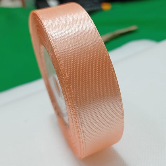 

Pita Satin Salem 1/2 Inch 1,27cm Per Roll