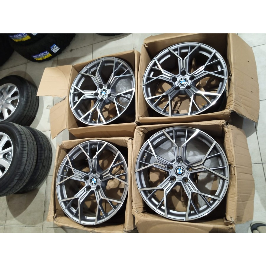 Velg Mobil Bekas Ring 19 Lubang 5 LOPOK HSR R19X8,5-9,5 5X120 ET35
