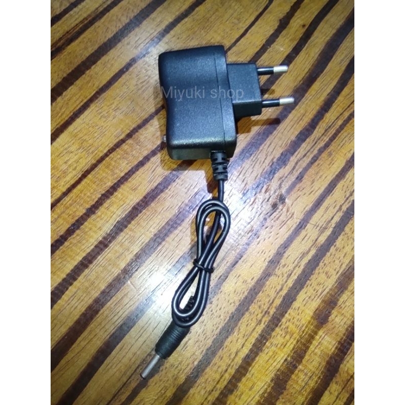 Adaptor casan senter kepala