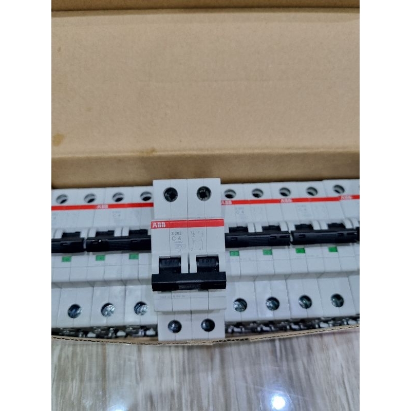 MCB ABB 2P 4A S 202 6KA ORIGINAL