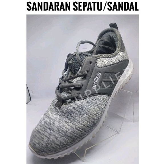 SANDARAN DISPLAY SEPATU / AKRILIK SANDARAN SEPATU / DISPLAY RAK SEPATU / AKRILIK DISPLAY SANDAL SEPATU / TEMPAT SANDAL SEPATU / TEMPAT SEPATU SANDAL / AKRILIK DISPLAY UNTUK SEPATU MURAH