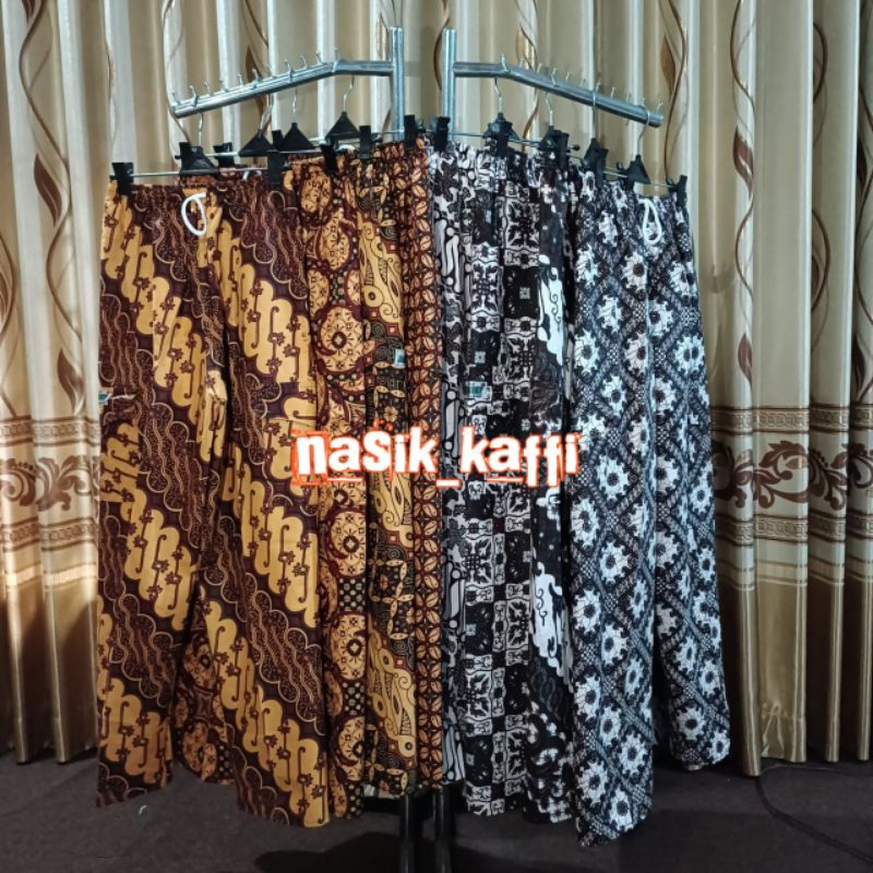 CELANA BATIK PRIA &amp; WANITA SEMUA UKURAN ADA / CELANA BOIM PRIA WANITA / CELANA BETAWI SEMUA UKURAN ADA / CELANA BATIK JUMBO/ CELANA BATIK ANAK-ANAK / CELANA BATIK UKURAN STANDAR DEWASA