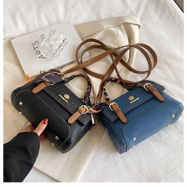 BJ57904 (DAPAT SERTIFIKAT) - WHITE/BLACK/BLUE TAS SLEMPANG JINJING TOTEBAG HANDBAG CK TAS WANITA FASHION IMPORT MODIS ELEGAN TERMURAH TERLARIS TERBARU BAGSTORE JAKARTA TAS BATAM  CR7904 EL4733 BQ3581