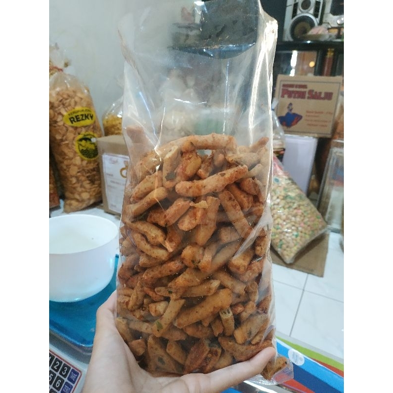 

[ TERMURAH ] Basreng stik pedas daun jeruk 500gr