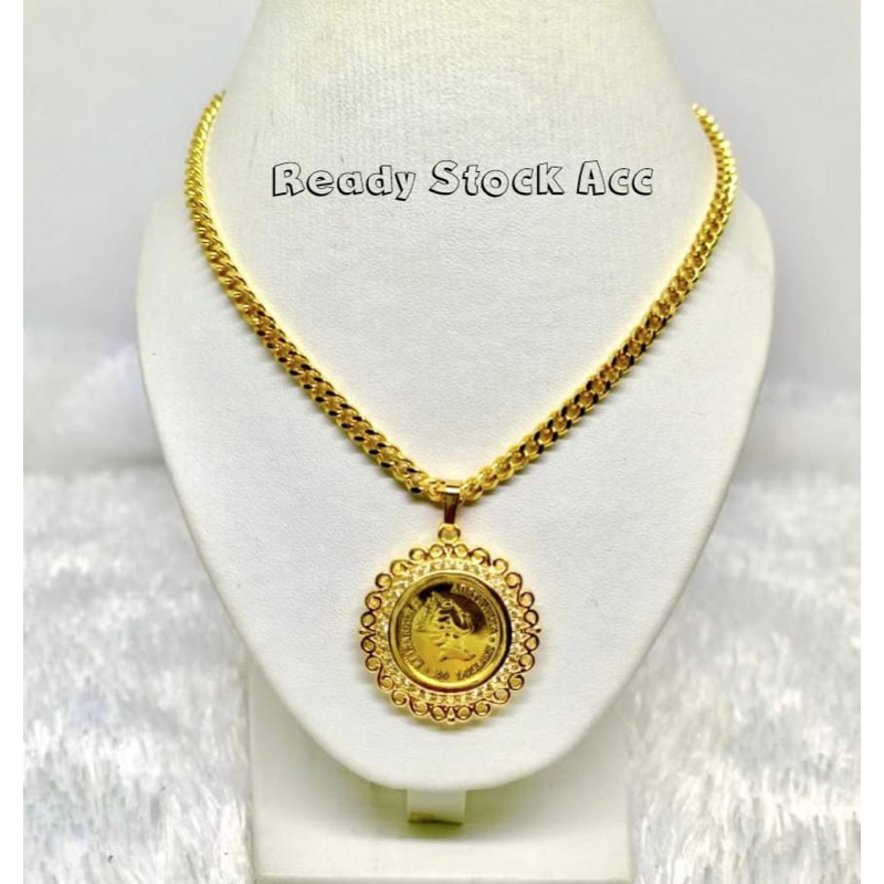 Kalung Rantai Liontin Koin Ratu Elizabeth Titanium Gold Perhiasan Wanita Mewah Terbaru