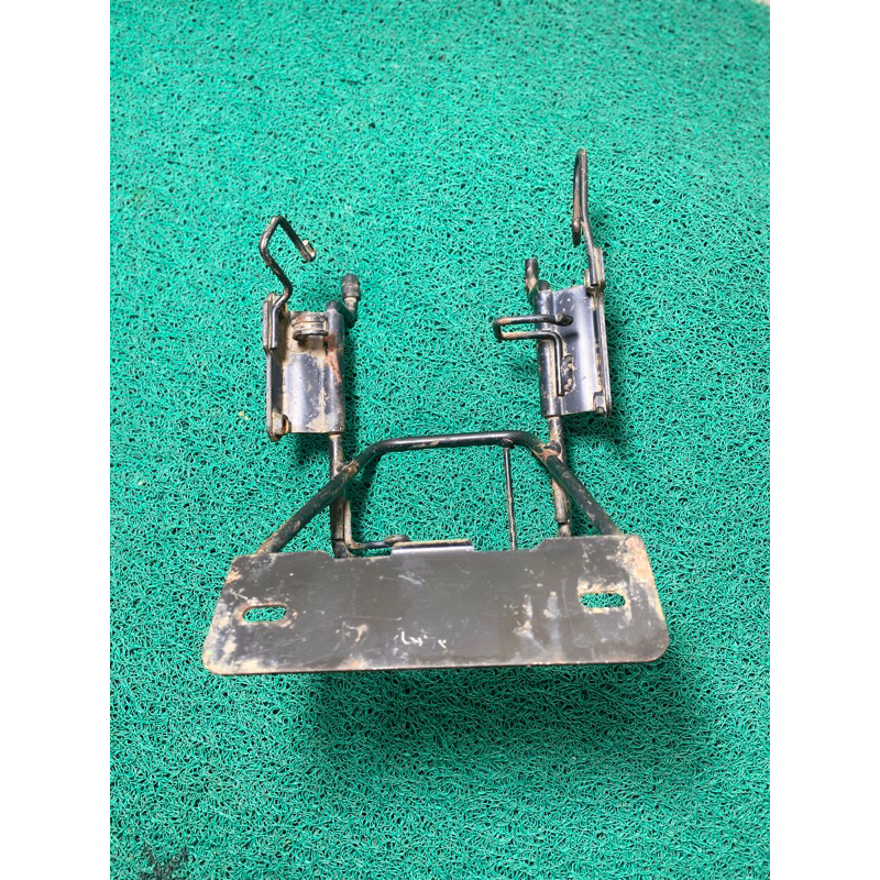 Breket lampu barong honda tiger revo 2010-2013 original