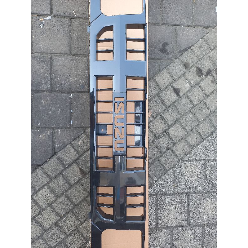 JKH Grill Grille Depan Ram Rambang Isuzu Panther Kotak Pick Up 2010 *6761