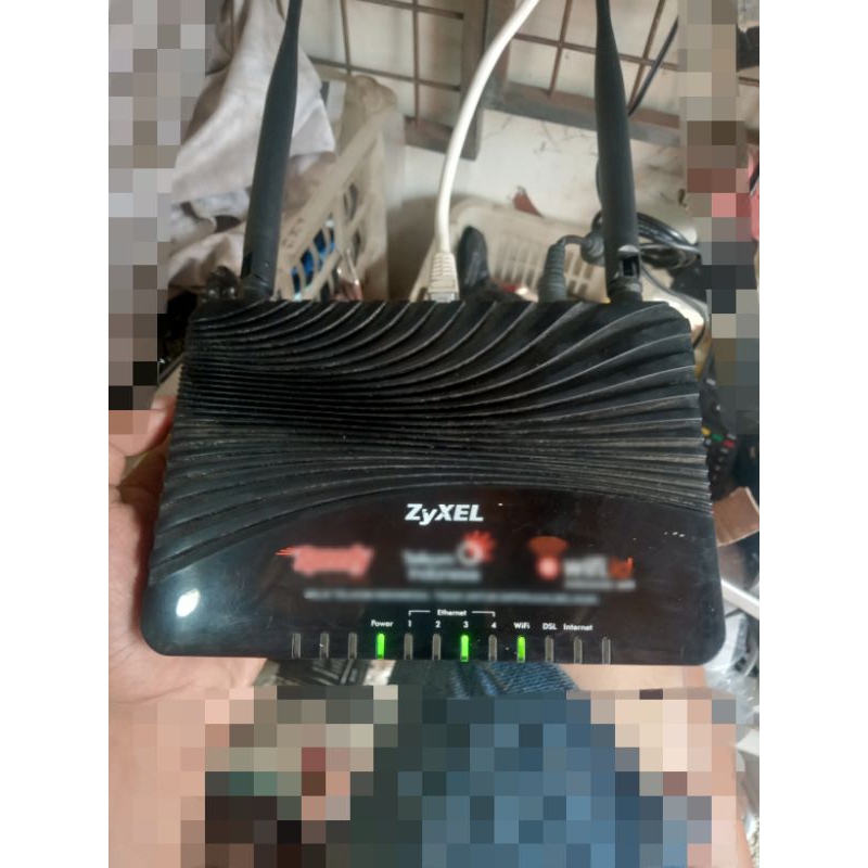 ZYXEL p-660HN-T1 V2+adaptor