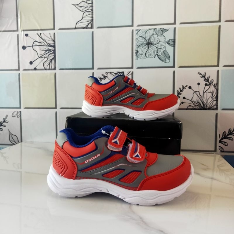 Sepatu Alto Sepatu Anak Sekolah Laki-Laki Perempuan size 28-30 Oscar