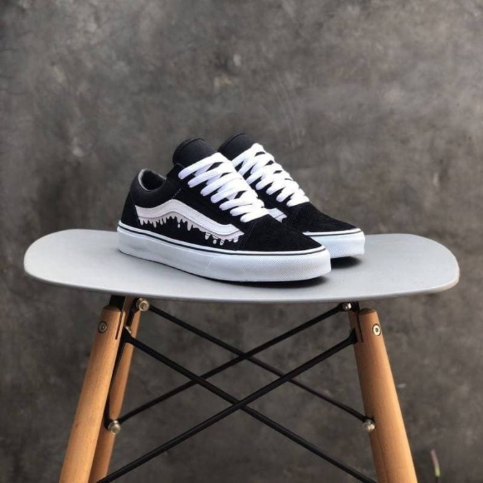 Promo Sepatu vans motif Lumer sepatu sekolah hitam putih autentic sepatu kets terbaru