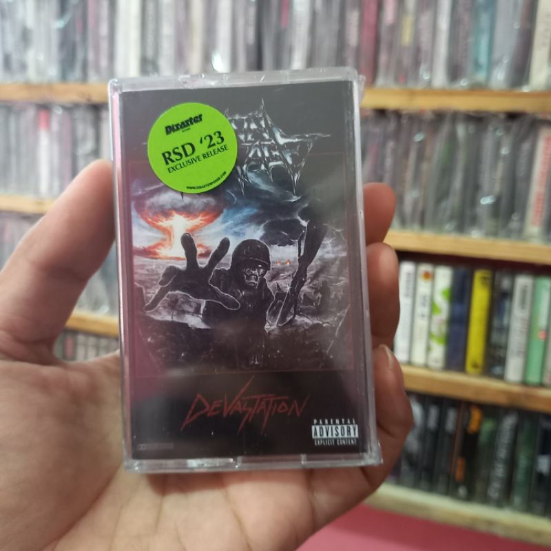 Kaset Iron Voltage - Devastation - Bonus stiker