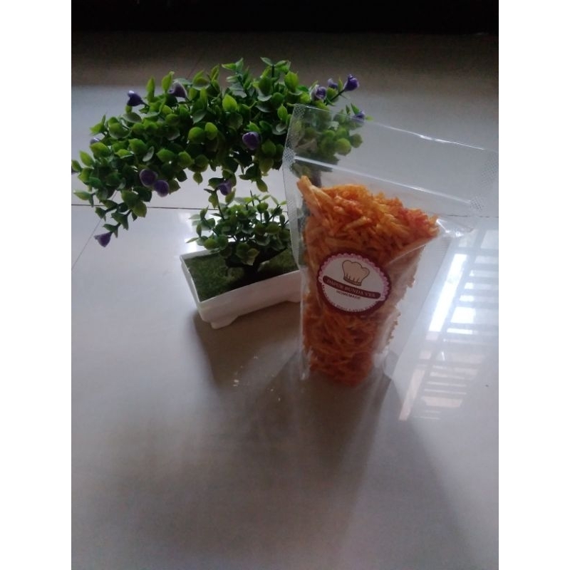 

KERING KENTANG KERING KENTANG MUSTOFA 100gr (TANPA KAPUR SIRIH, BUMBU MEDOK)