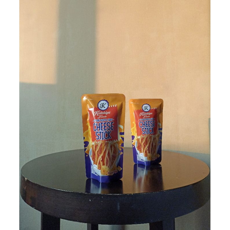 

Katakiya Foods Cheese Stik Dengan Keju camilan kekinian oleh-oleh madura 50 gram
