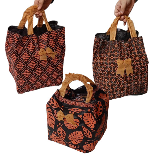 Tas Berkat Tas Hajatan Serut Motif Batik Tebal Tas Kotak Nasi Ukuran 20cm 22cm