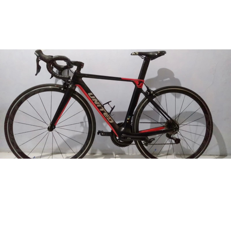 Sepeda roadbike united stigma