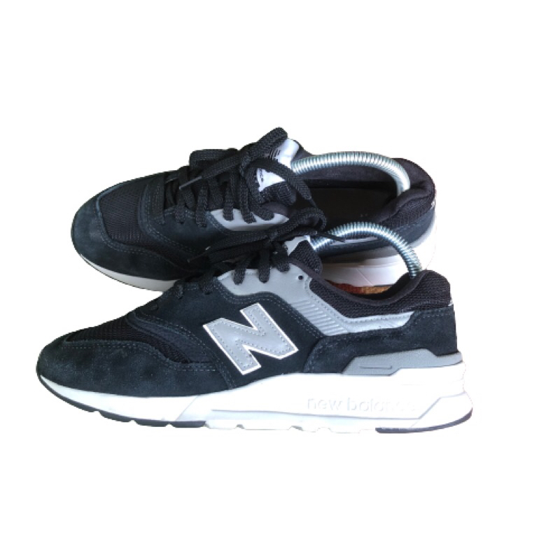 Sepatu New Balance 997H