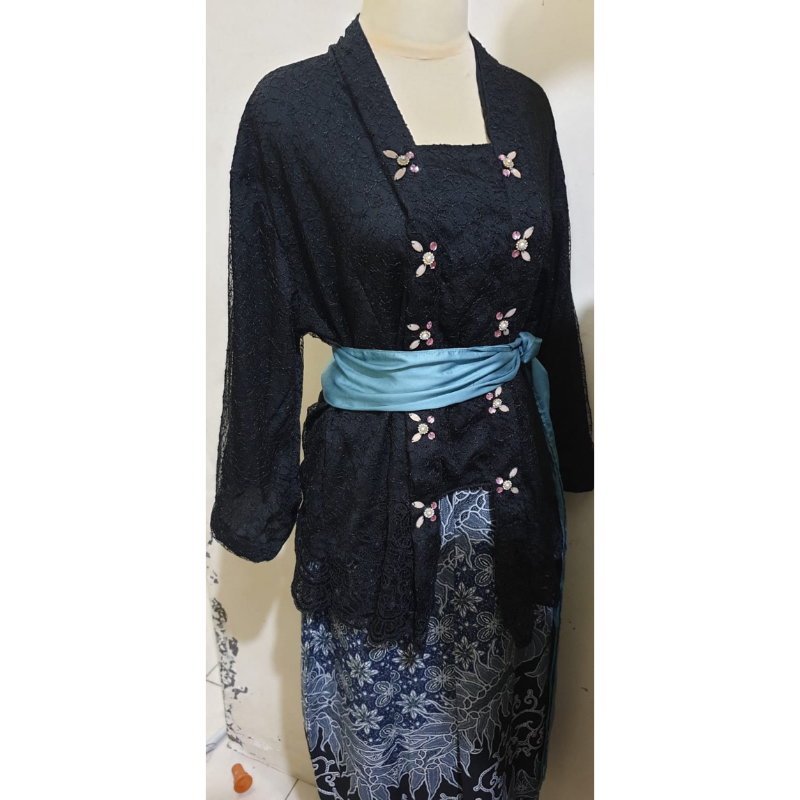 kebaya kutubaru payet
