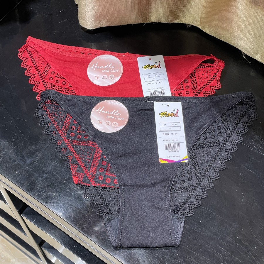 Wacoal Sexy Look Mini Panty IP 3216 Transparance Lace Back Celana Dalam