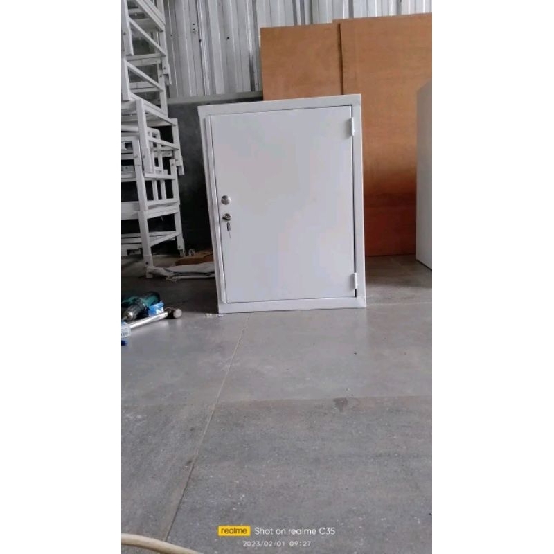 lemari narkotika psikotropika / lemari narkotika besi / lemari besi