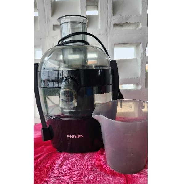 Slow Juicer Philips HR 1832 | preloved