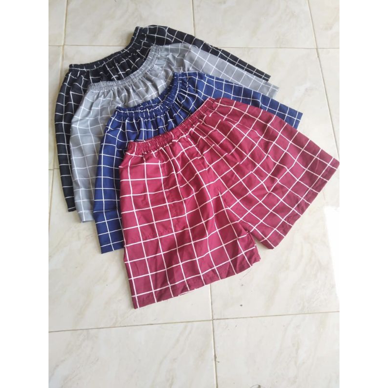 Hot pants Celana pendek pria dan wanita