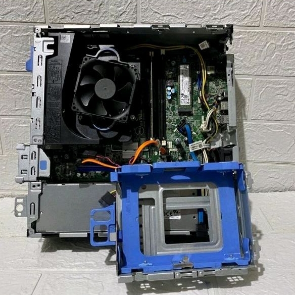 PC DELL OPTIPLEX 5055 SFF RYZEN 5 PRO 2400G RAM 8GB SSD 256GB MURAH LEBAY