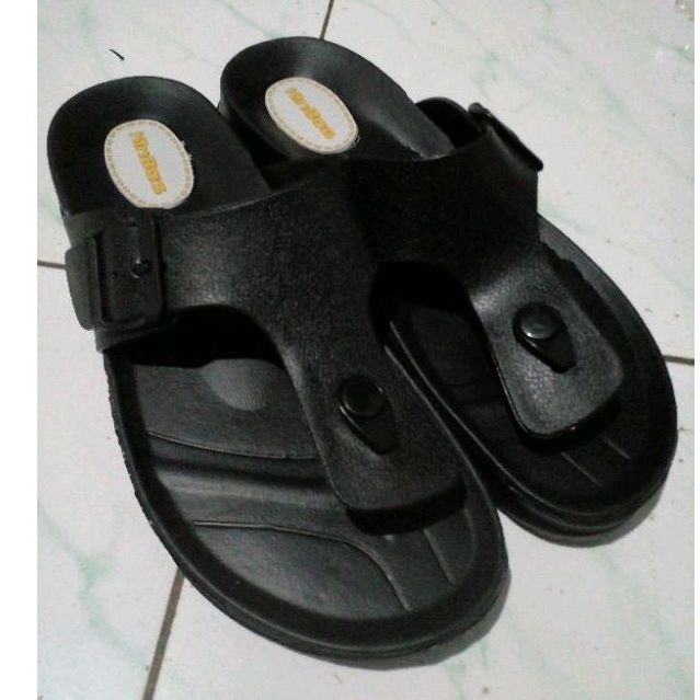 KINGBOS 516= Sandal karet jepit pria dewasa hitam polos size 39- 44