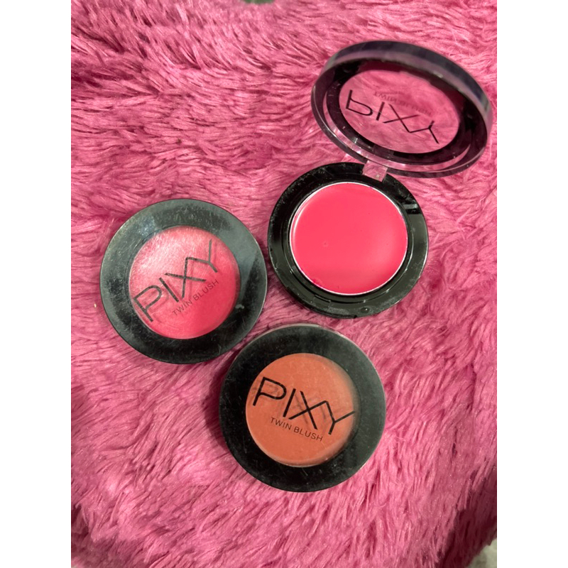 BLUSH 2 IN 1 MERK PIXY TERMURAH. BLUSHER LIP MAKE UP. HARGA TERJANGKAU UNTUK WANITA