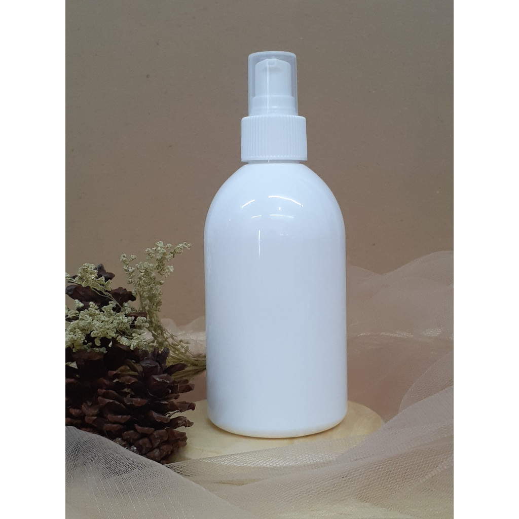 Botol Plastik 250ml Oval Putih Tutup Pump Treatment HC Putih