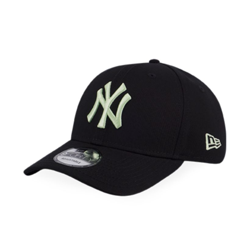 Topi New Era Cap New York Yankees Essential Black Logo Green 9Forty Adjustable Original