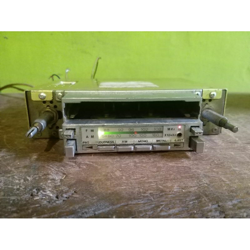 Tape mobil tuner FM jadul
