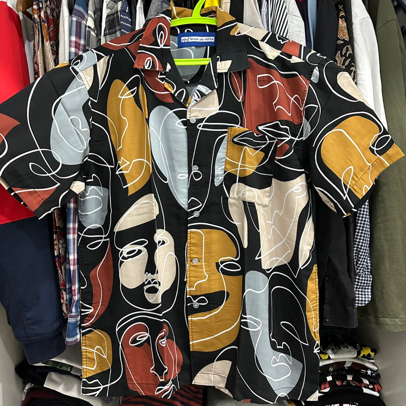 Tenue de attire contour matisse shirt