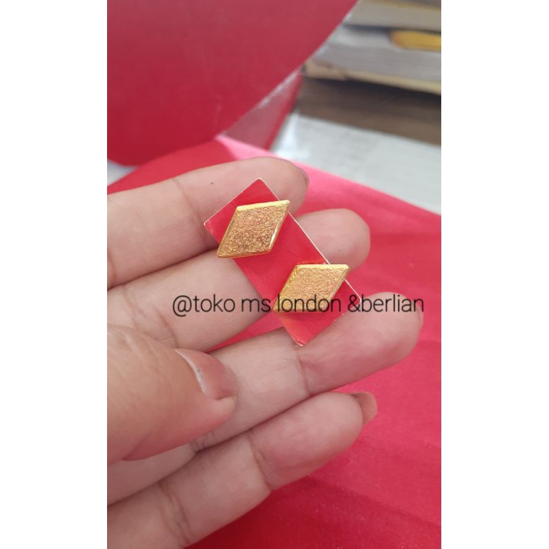 Anting Segi Terlaris . Mas London 24K.Kadar 999,9%