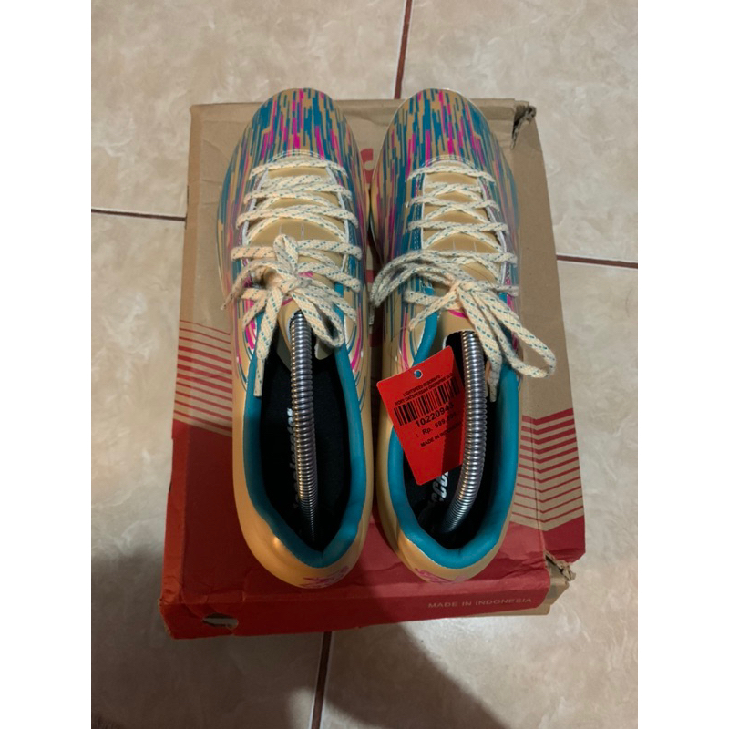 SPECS LS REBORN FG - IVORY OATS