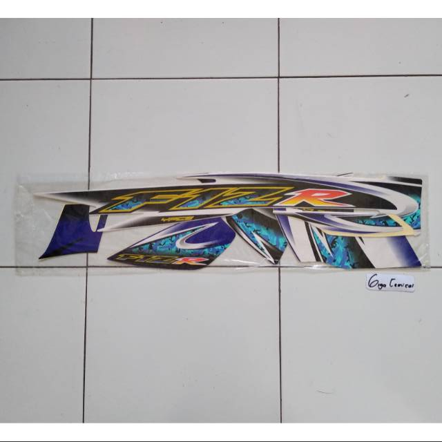 Striping sticker lis fiz r 2004 2005 putih biru