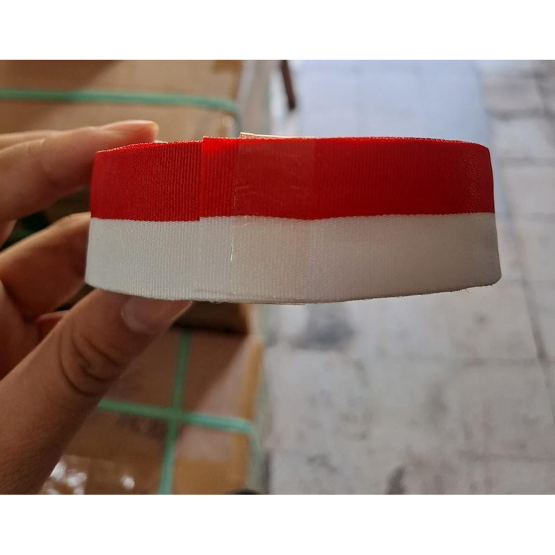 

(1 ROL 20 YARD) PITA SATIN MERAH PUTIH 2.5 CM | DEKORASI PESTA HUT RI | TUJUHBELASAN
