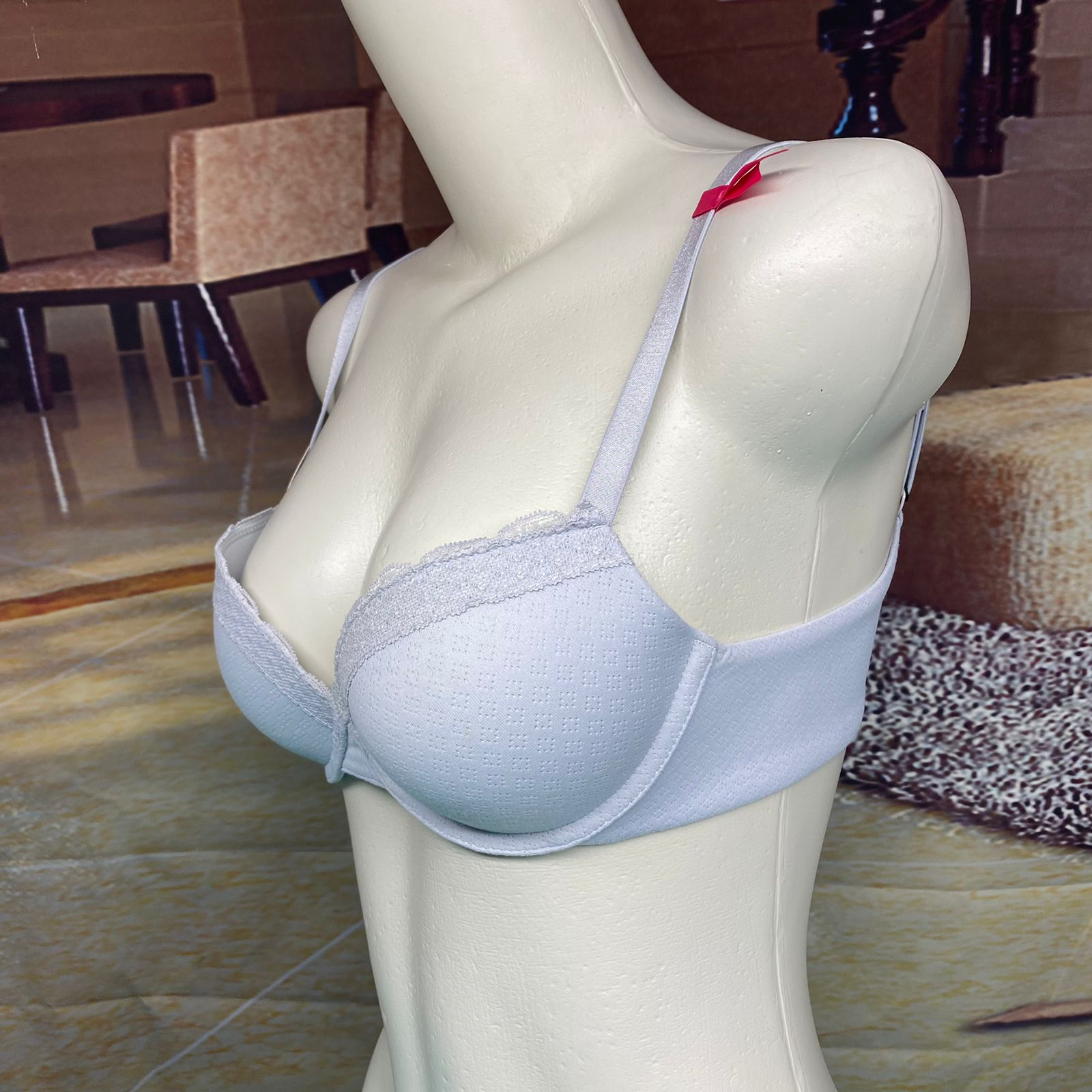 BRA / BH WANITA 1613 BUSA SEDANG ADA KAWAT SIZE 34-38