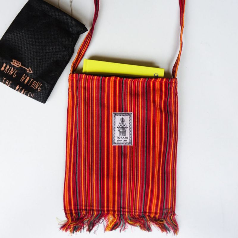 Tas Selempang Toraja